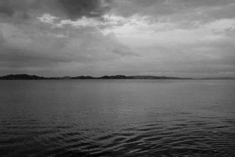 Surrounded by water, deprived of access: The paradox of scarcity at Lake Victoria